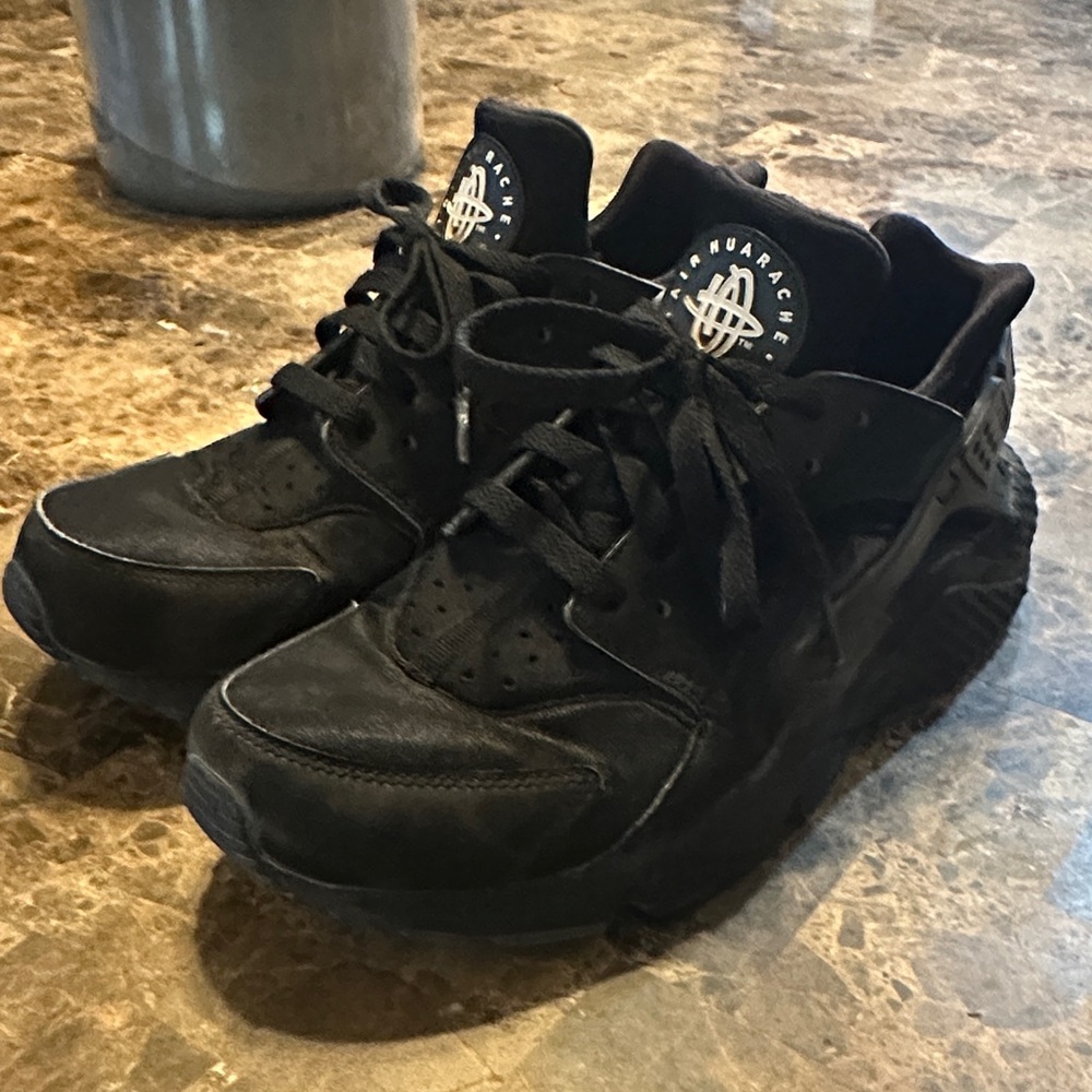 Black Nike Hurache